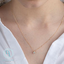 Load image into Gallery viewer, Necklace Worn