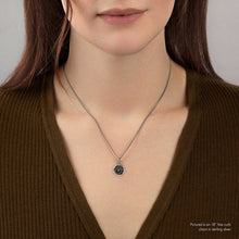 Load image into Gallery viewer, Model wearing talisman