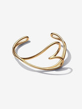 Load image into Gallery viewer, Pandora Essence Organically Shaped Heart Bangle - Fifth Avenue Jewellers