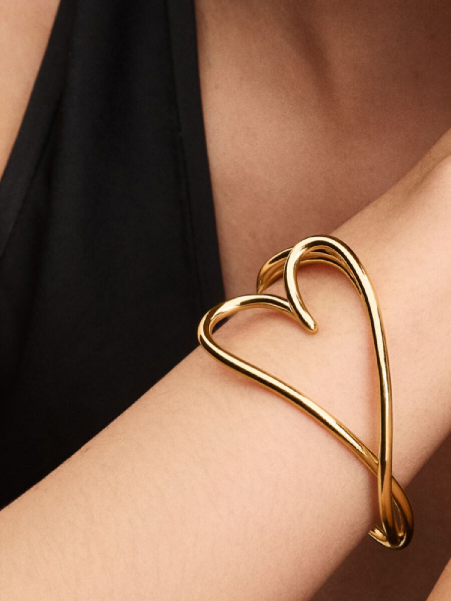Pandora Essence Organically Shaped Heart Bangle – Fifth Avenue