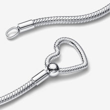 Load image into Gallery viewer, Pandora Heart Closure Snake Chain Necklace - Fifth Avenue Jewellers
