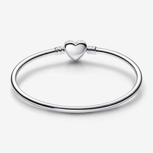 Load image into Gallery viewer, Pandora Moments Heart & Butterfly Bangle - Fifth Avenue Jewellers