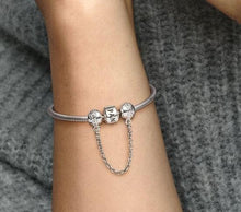 Load image into Gallery viewer, Pandora Band Of Hearts Safety Chain - Fifth Avenue Jewellers