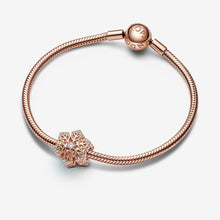 Load image into Gallery viewer, Pandora Festive Snowflake Charm - Fifth Avenue Jewellers