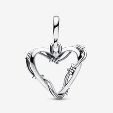 Load image into Gallery viewer, Pandora ME Wire Heart Medallion - Fifth Avenue Jewellers