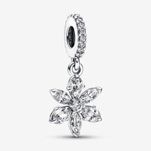 Load image into Gallery viewer, Pandora Sparkling Herbarium Cluster Dangle Charm - Fifth Avenue Jewellers