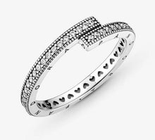 Load image into Gallery viewer, Pandora Sparkling Overlapping Ring - Fifth Avenue Jewellers