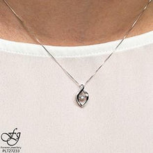 Load image into Gallery viewer, Pulse Hug Pendant - Fifth Avenue Jewellers