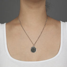 Load image into Gallery viewer, Pyrrha Talisman Knowledge - Fifth Avenue Jewellers