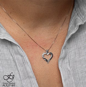 Textured Diamond Heart Pendant Necklace - Fifth Avenue Jewellers
