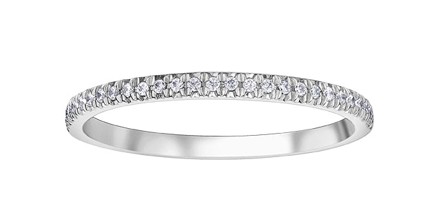 Shared prong diamond ring in white gold Fifth Avenue Jewellers Kamloops BC