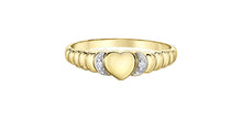 Load image into Gallery viewer, Fluted Heart Band Fifth Avenue Jewellers
