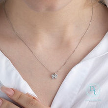 Load image into Gallery viewer, Necklace worn
