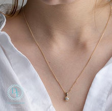 Load image into Gallery viewer, Necklace worn

