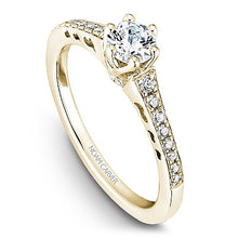 Load image into Gallery viewer, Gold ring with a diamond on a white background
