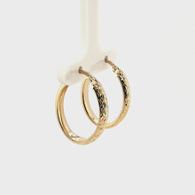 Load and play video in Gallery viewer, Diamond Cut Oval Hoops in Yellow Gold
