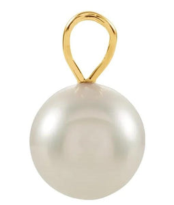 Akoya Cultured Pearl Pendant in Yellow Gold 7mm - Fifth Avenue Jewellers