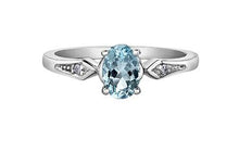 Load image into Gallery viewer, Aquamarine Solitaire Ring - Fifth Avenue Jewellers
