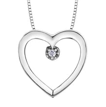 Load image into Gallery viewer, Classic Heart Necklace - Fifth Avenue Jewellers
