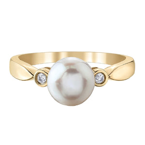 Lovely Pearl Diamond Ring in Yellow Gold - Fifth Avenue Jewellers