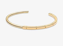 Load image into Gallery viewer, Pandora 14K Gold Plated Signature ID Bangle - Fifth Avenue Jewellers
