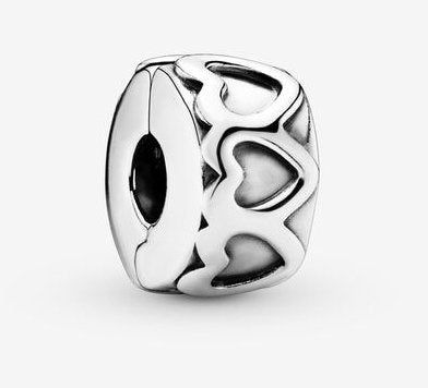 Pandora Band of Hearts Clip - Fifth Avenue Jewellers