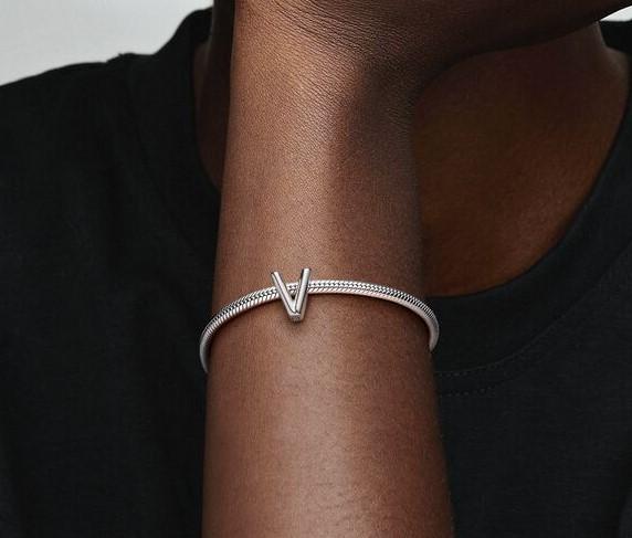 Louis Vuitton Essential V Supple Charm Bracelet - Palladium Charm