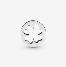 Load image into Gallery viewer, Pandora Luck &amp; Courage Four-Leaf Clover Charm - Fifth Avenue Jewellers
