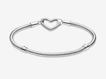 Load image into Gallery viewer, Pandora Moments Heart Closure Snake Chain Bracelet - Fifth Avenue Jewellers
