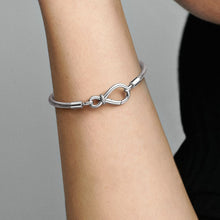 Load image into Gallery viewer, Pandora Moments Infinity Knot Snake Chain Bracelet - Fifth Avenue Jewellers
