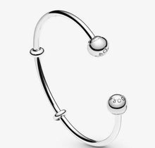 Load image into Gallery viewer, Pandora Moments Open Bangle - Fifth Avenue Jewellers
