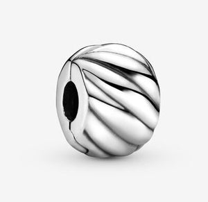 Pandora Polished Feathered Clip Charm - Fifth Avenue Jewellers