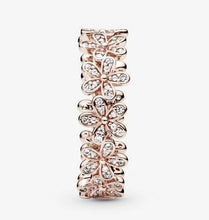 Load image into Gallery viewer, Pandora Rose Daisy Flower Ring - Fifth Avenue Jewellers
