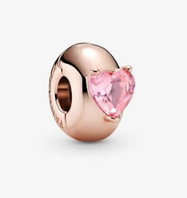 Load image into Gallery viewer, Pandora Rose Pink Heart Solitaire Clip Charm - Fifth Avenue Jewellers

