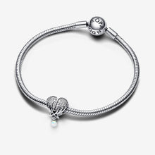 Load image into Gallery viewer, Pandora Sparkling Angel Wings &amp; Heart Charm - Fifth Avenue Jewellers
