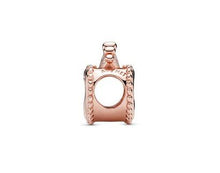 Load image into Gallery viewer, Pandora United Regal Hearts Charm - Fifth Avenue Jewellers
