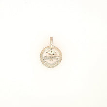Load image into Gallery viewer, Round Graduation Pendant In Yellow Gold - Fifth Avenue Jewellers
